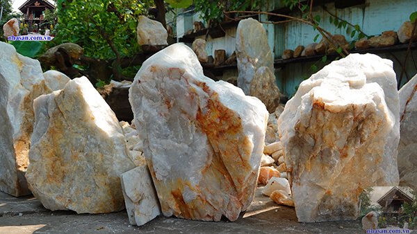 4 Cách nhận biệt đá thạch anh thô cực kỳ đơn giản ít ai biết