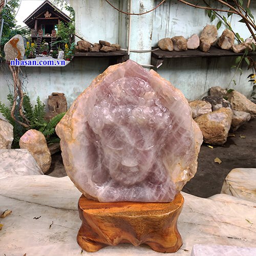 Tượng mặt Phật bằng cuội đá thạch anh hồng tự nhiên